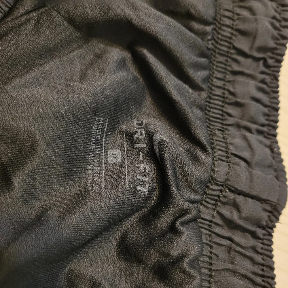 Nike Women's Black Shorts - Picture 3 of 4